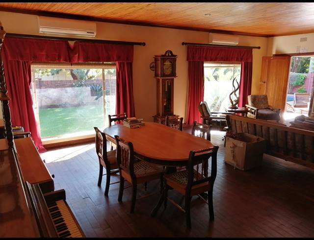 5 BEDROOM HOUSE TO LET IN PROTEA PARK